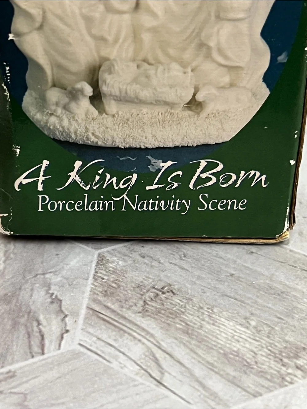A King Is Born Porcelain Nativity Scene Christmas Holy Family Figurine w/ Box